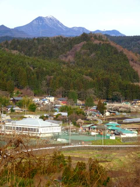 20170410002